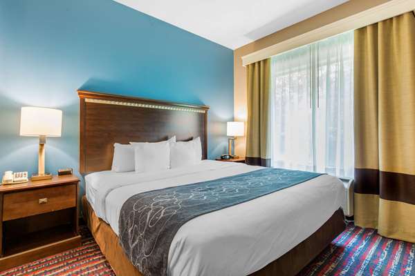  - Comfort Suites Fairview Heights - I-64, Exit 12