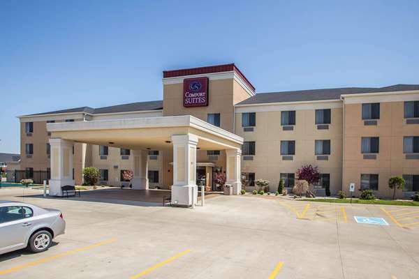 Exterior view - Comfort Suites Bloomington - I-55 & I-74, Exit 160