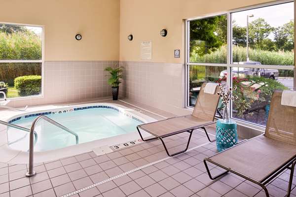 Pool - Comfort Suites Mt Vernon - I-57 & I-64, Exit 95