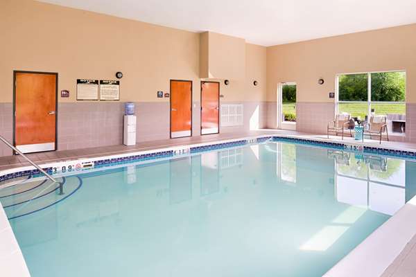 Pool - Comfort Suites Mt Vernon - I-57 & I-64, Exit 95