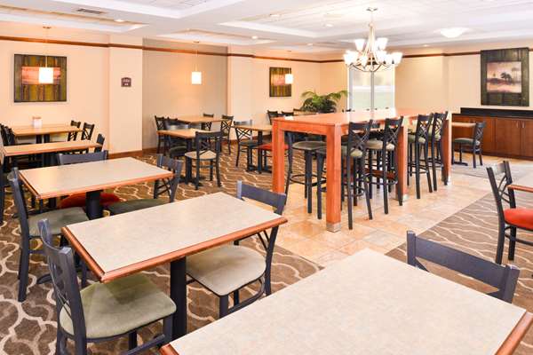 Amenities - Comfort Suites Mt Vernon - I-57 & I-64, Exit 95