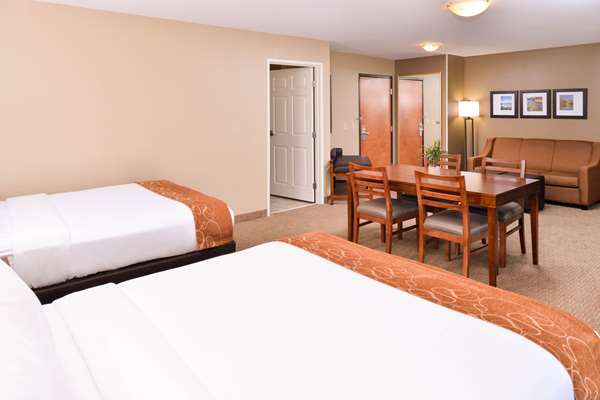 Suite - Comfort Suites Mt Vernon - I-57 & I-64, Exit 95