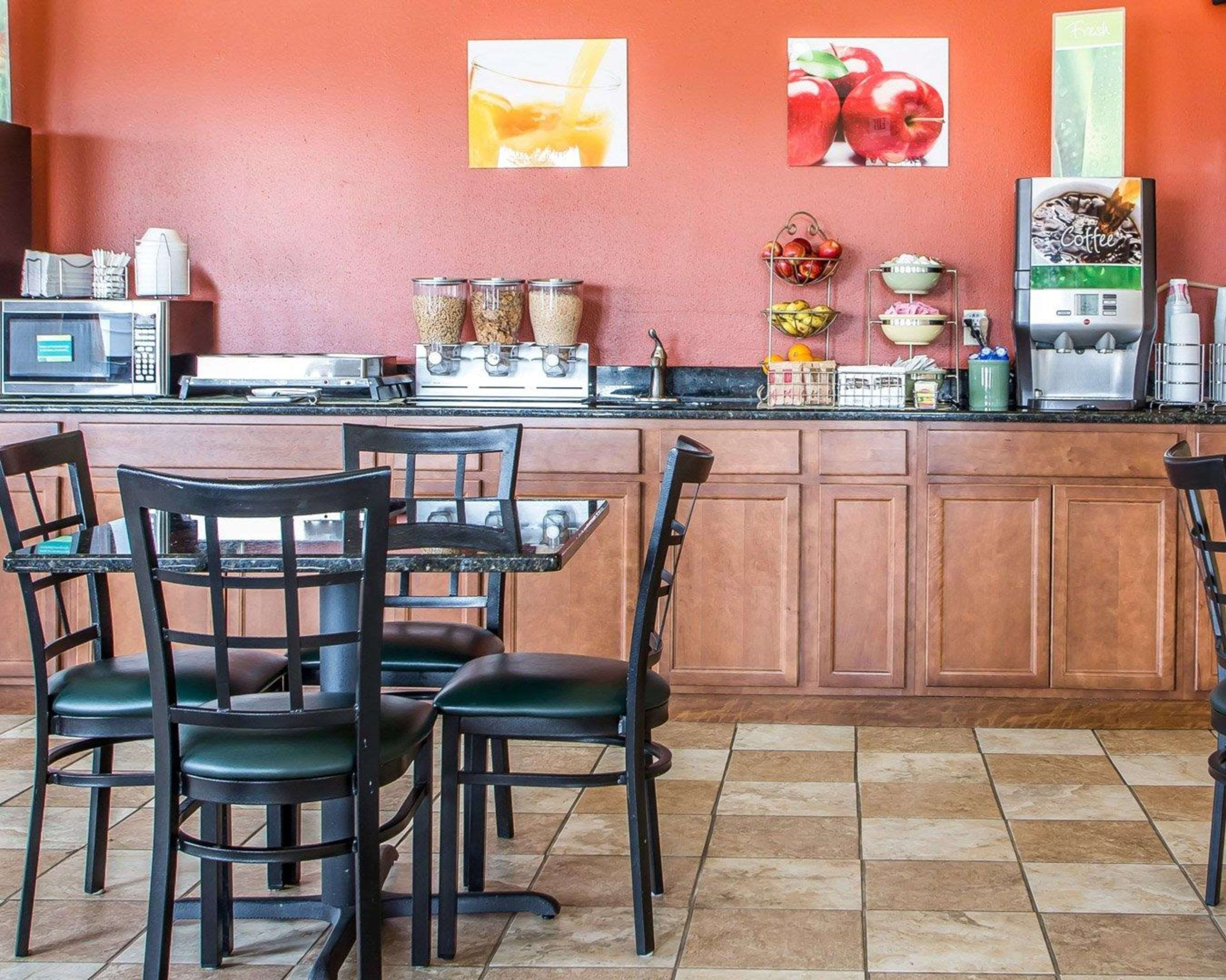 Free continental breakfast