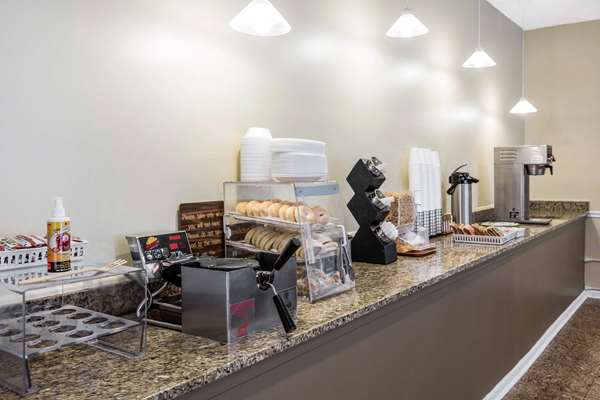 Amenities - Rodeway Inn Lyons