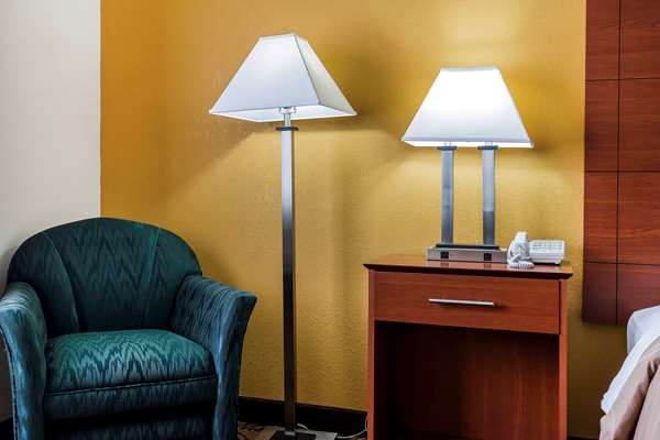 - Quality Inn Sycamore