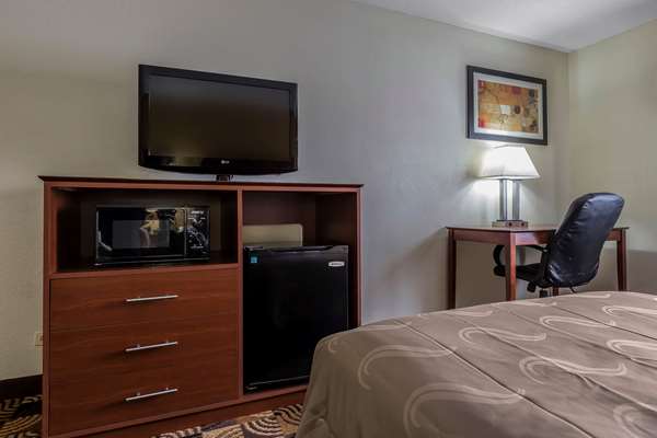  - Quality Inn Sycamore