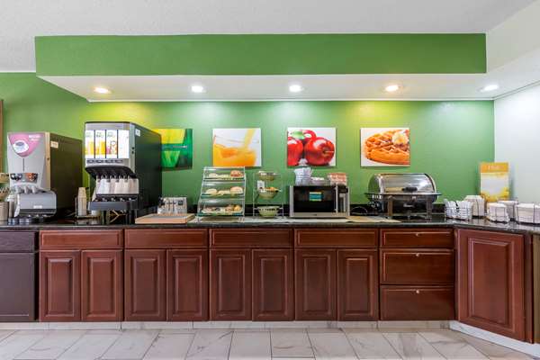 Amenities - Quality Inn Sycamore