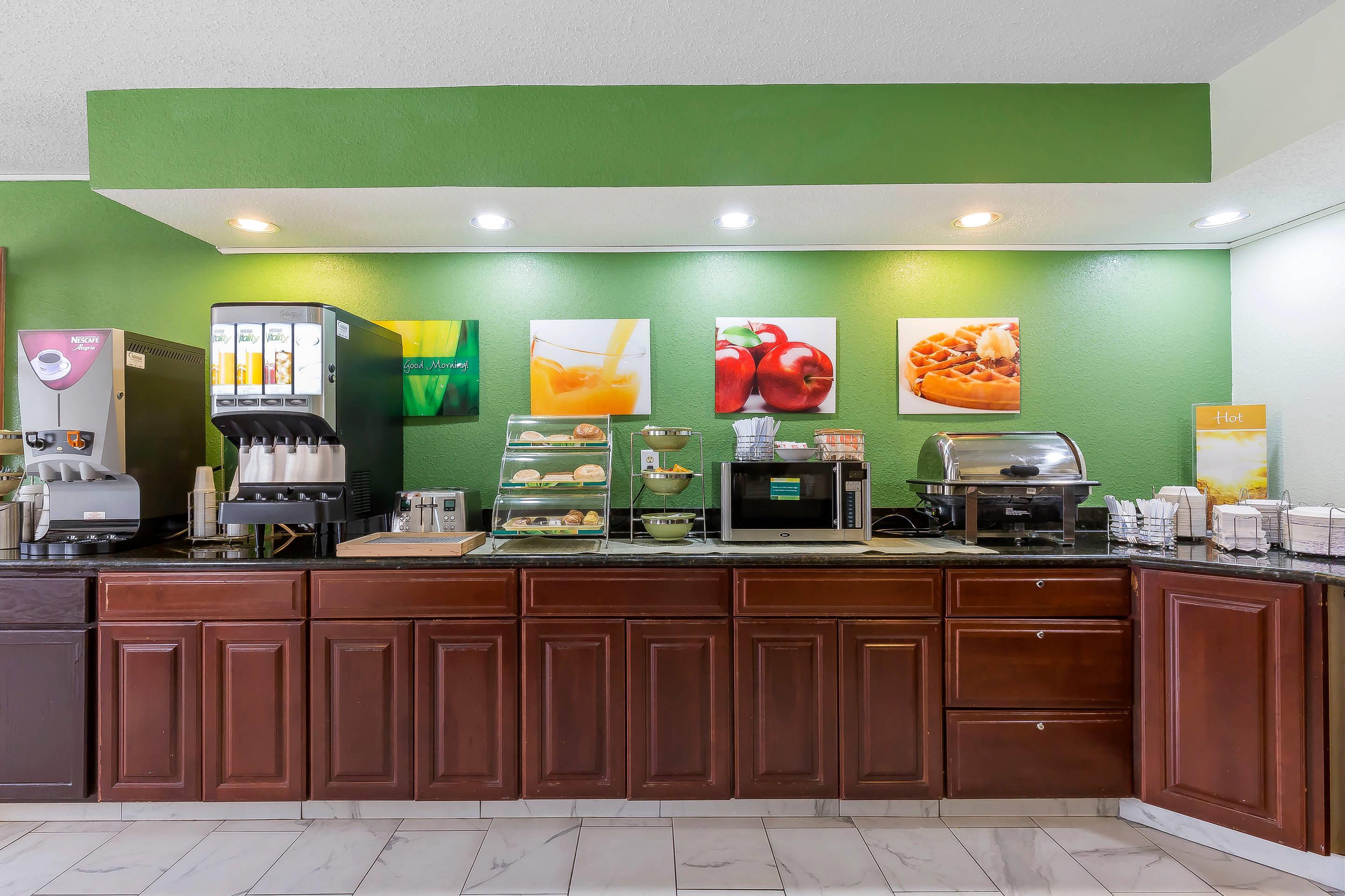 Breakfast area
