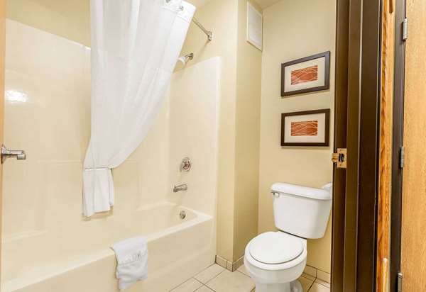  - Comfort Inn East Moline