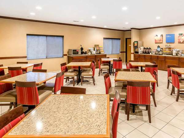 Amenities - Comfort Inn East Moline