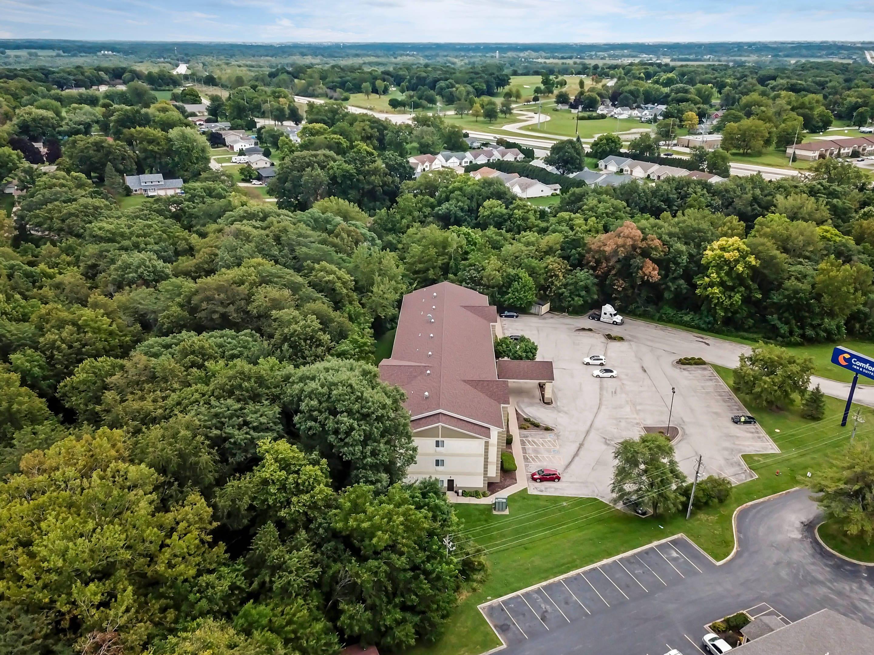 Aerial View of Exterior | Comfort Inn & Suites East Moline near I-80