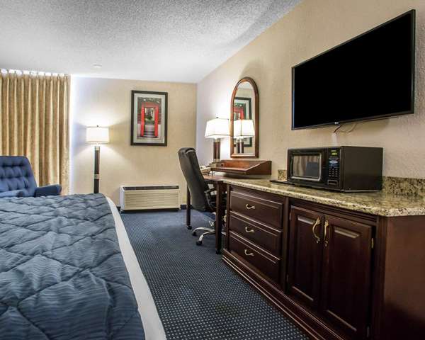  - Quality Inn Schaumburg