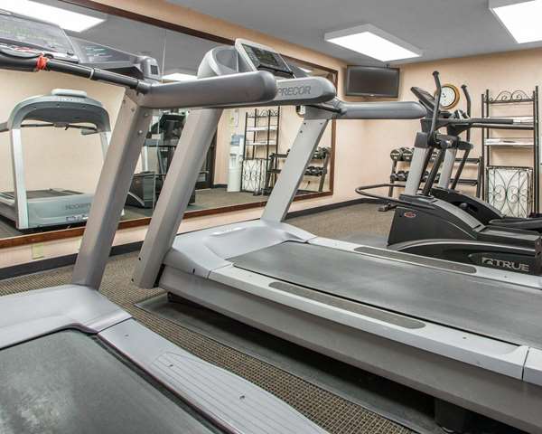 Fitness/ Exercise Room - Quality Inn Schaumburg
