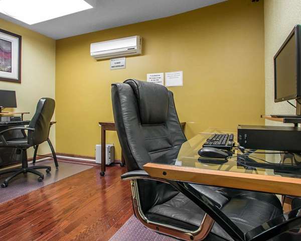 Conference Area - Quality Inn Schaumburg