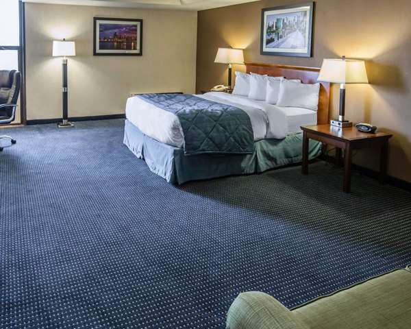 Suite - Quality Inn Schaumburg