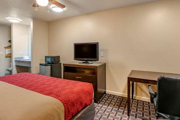  - Econo Lodge Inn & Suites Granite City - I-270, Exit 3