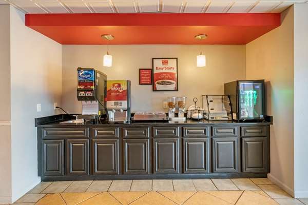 Amenities - Econo Lodge Inn & Suites Granite City - I-270, Exit 3