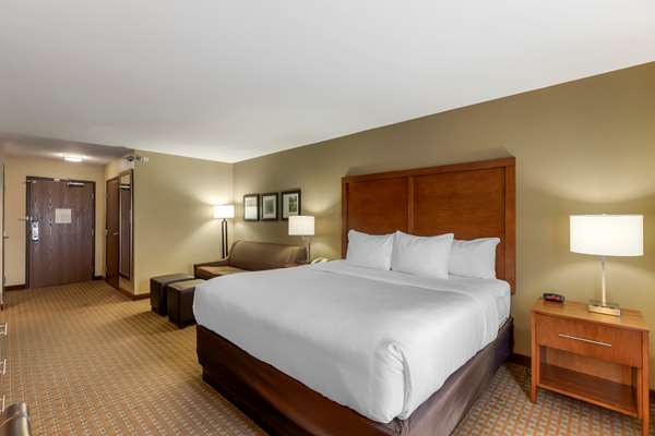 Suite - Comfort Inn Marion - I-57, Exit 54