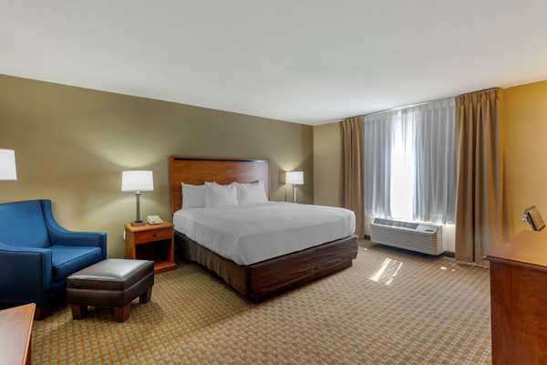 Suite - Comfort Inn Marion - I-57, Exit 54