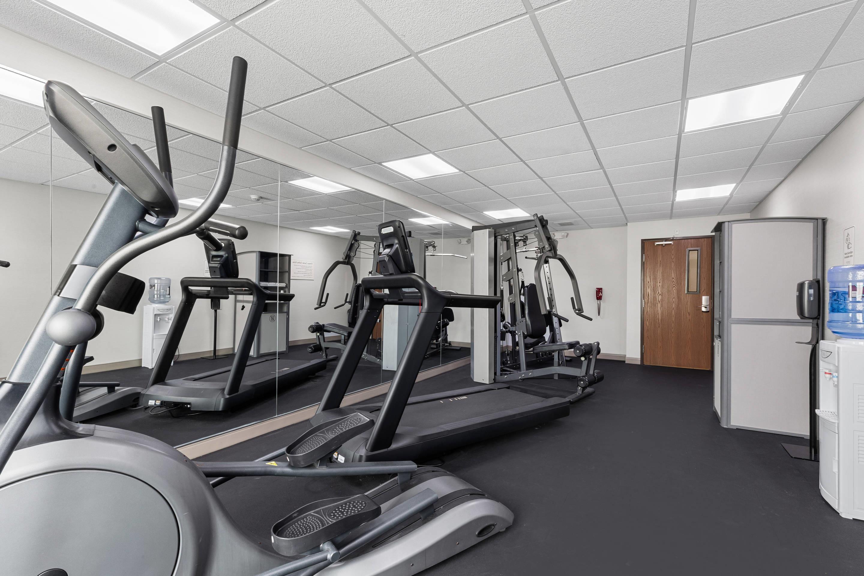 Fitness center | Comfort Inn & Suites Marion I-57