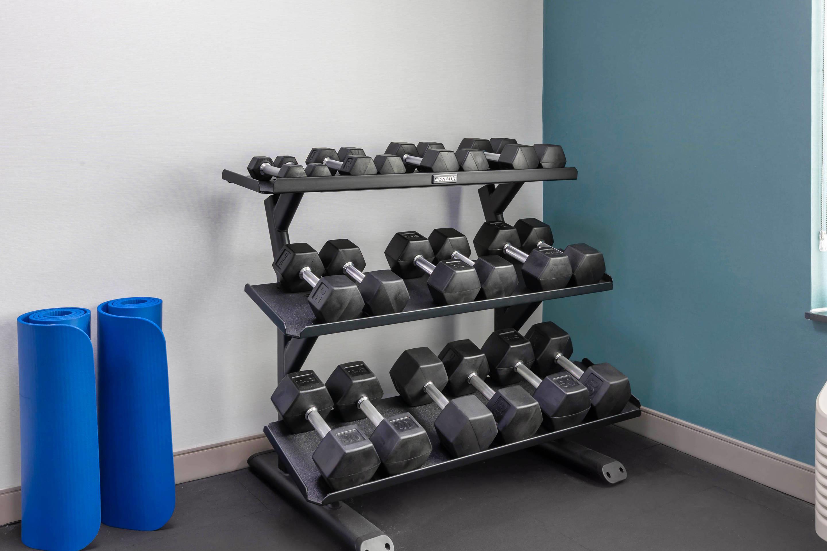 Fitness center | Comfort Inn & Suites Marion I-57