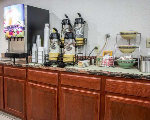 Amenities - Quality Inn & Suites Loves Park - I-39 & I-90, Exit 12