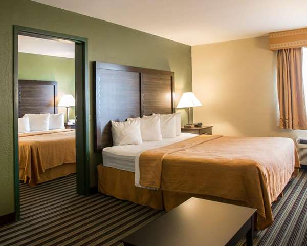 Suite - Quality Inn & Suites Loves Park - I-39 & I-90, Exit 12