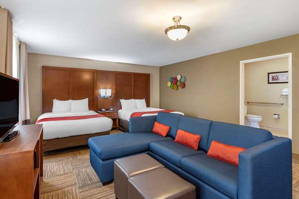 Suite - Comfort Suites Urbana - I-74, Exit 183
