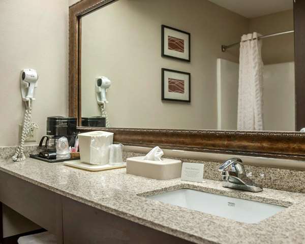  - Quality Inn & Suites Cahokia - I-255, Exit 13