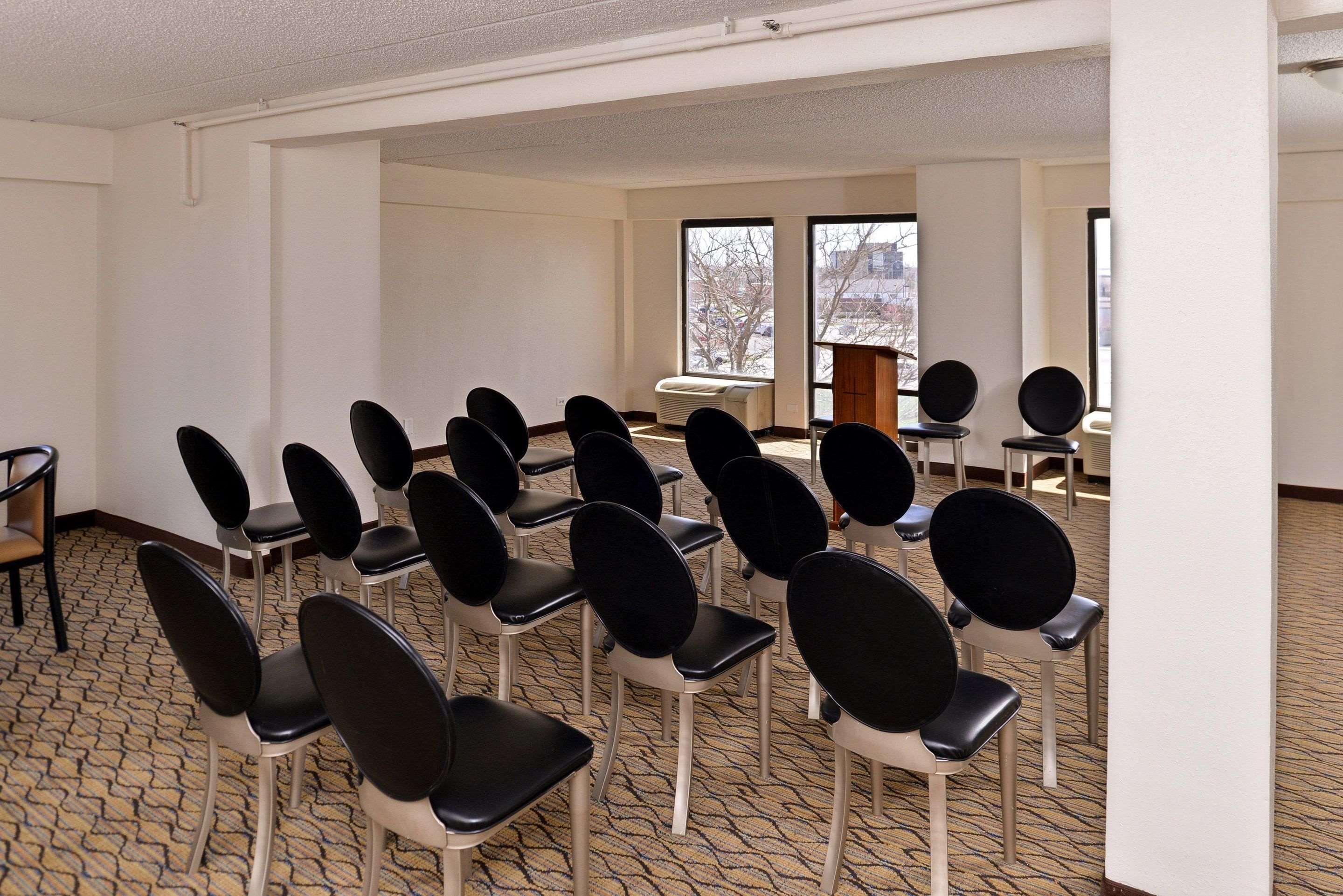 Meeting room with classroom-style setup