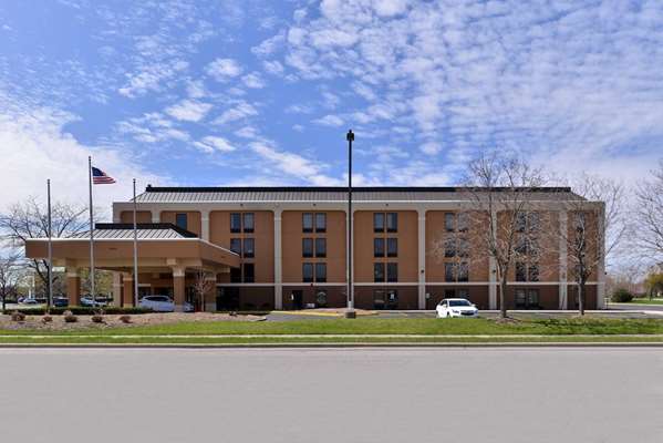 Exterior view - Quality Inn & Suites Matteson