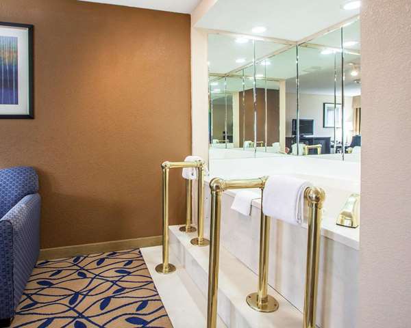  - Comfort Inn Bourbonnais - I-57, Exit 315