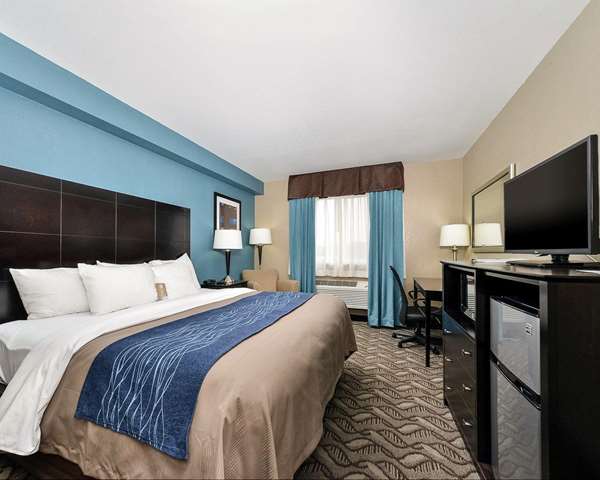  - Comfort Inn & Suites Springfield - I-55 & I-72, Exit 92A