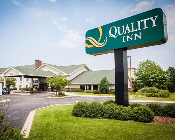 Exterior view - Quality Inn Bolingbrook - I-55, Exit 267