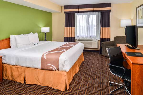  - Quality Inn Bolingbrook - I-55, Exit 267