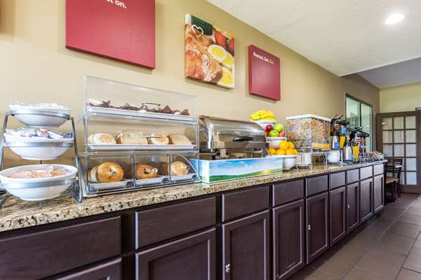 Amenities - Comfort Suites Lansing - I-80 & I-94, Exit 161
