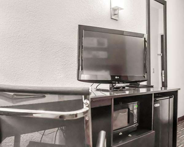  - Sleep Inn O'Fallon - I-64, Exit 14