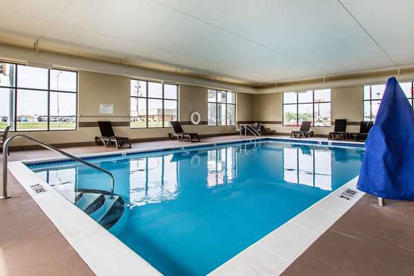 Pool - Comfort Suites Effingham - I-57 & I-70, Exit 159