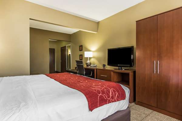  - Comfort Suites Effingham - I-57 & I-70, Exit 159
