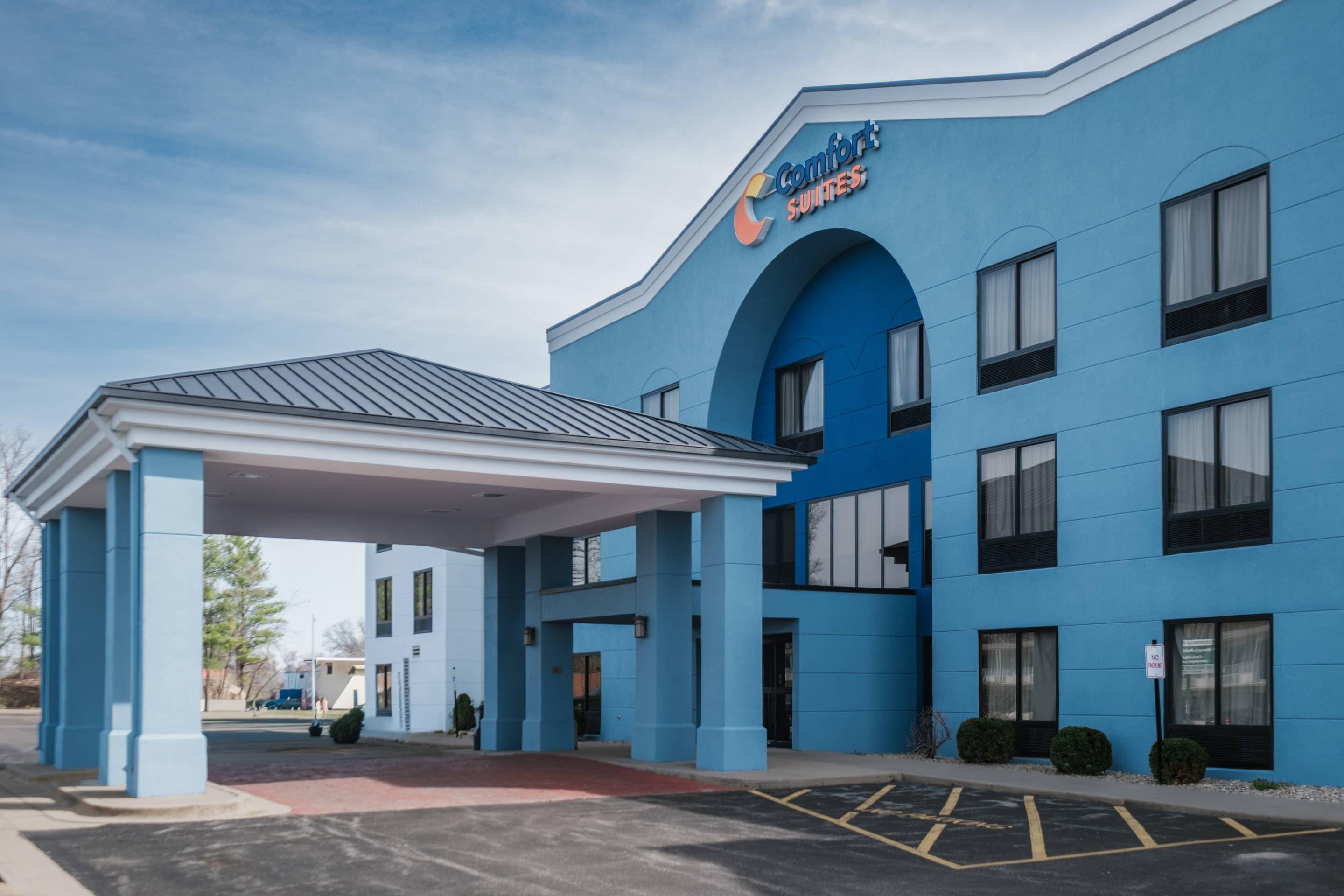 Hotel exterior | Comfort Suites Effingham