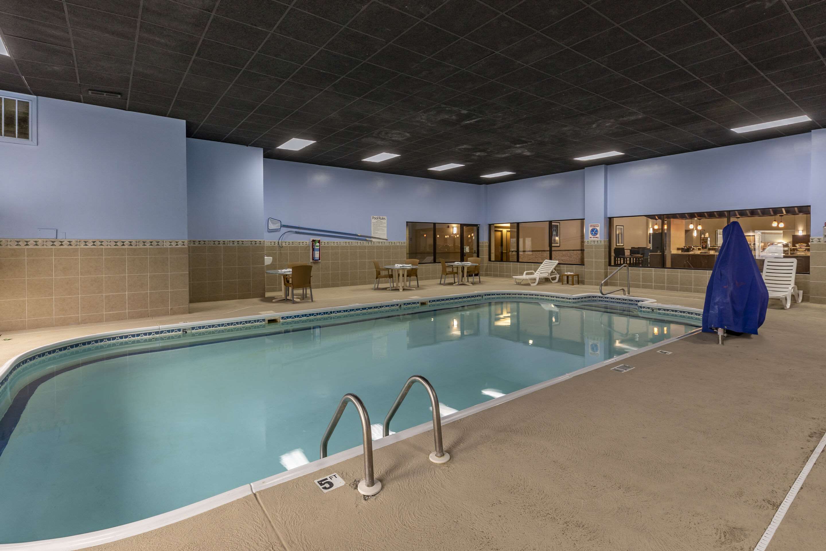 Indoor pool | Comfort Inn Collinsville