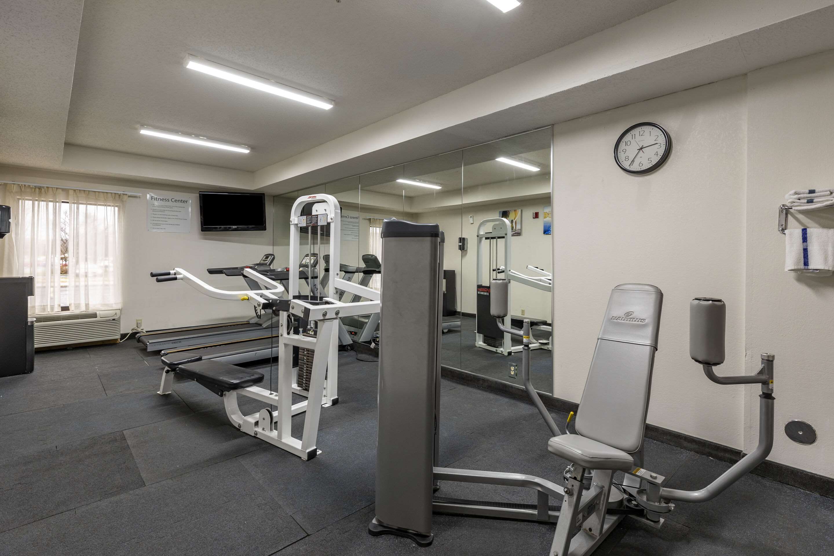 Fitness center | Comfort Inn Collinsville