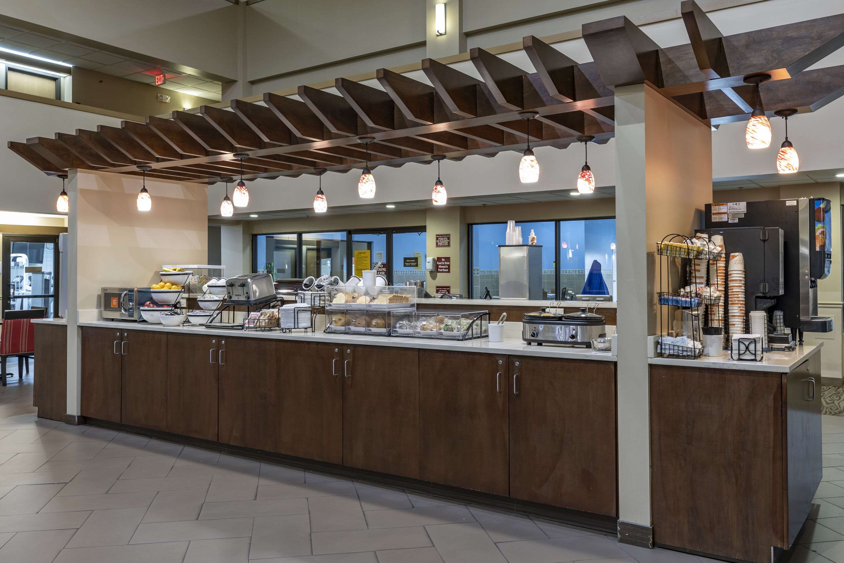 Breakfast counter | Comfort Inn Collinsville