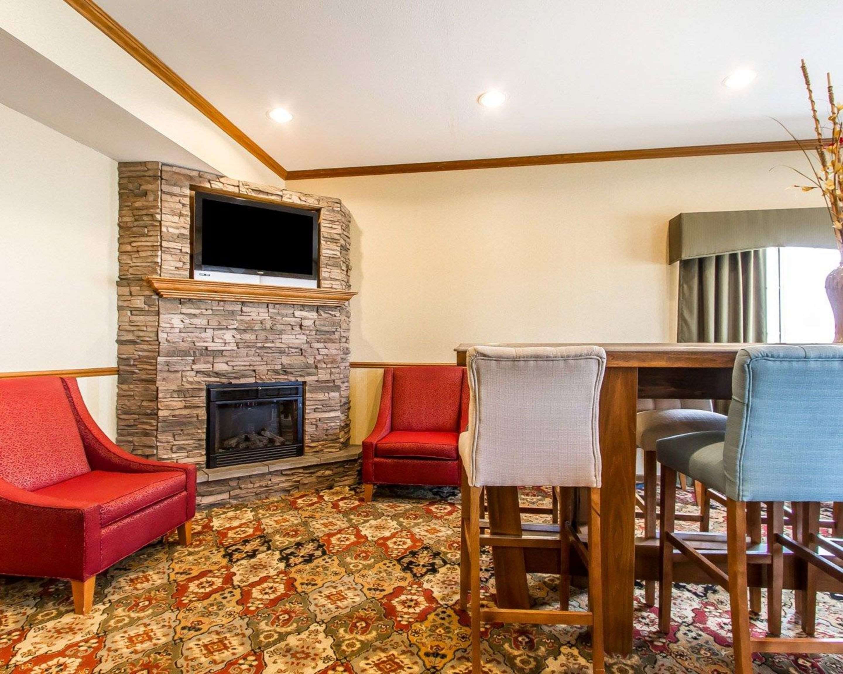 Lobby with fireplace