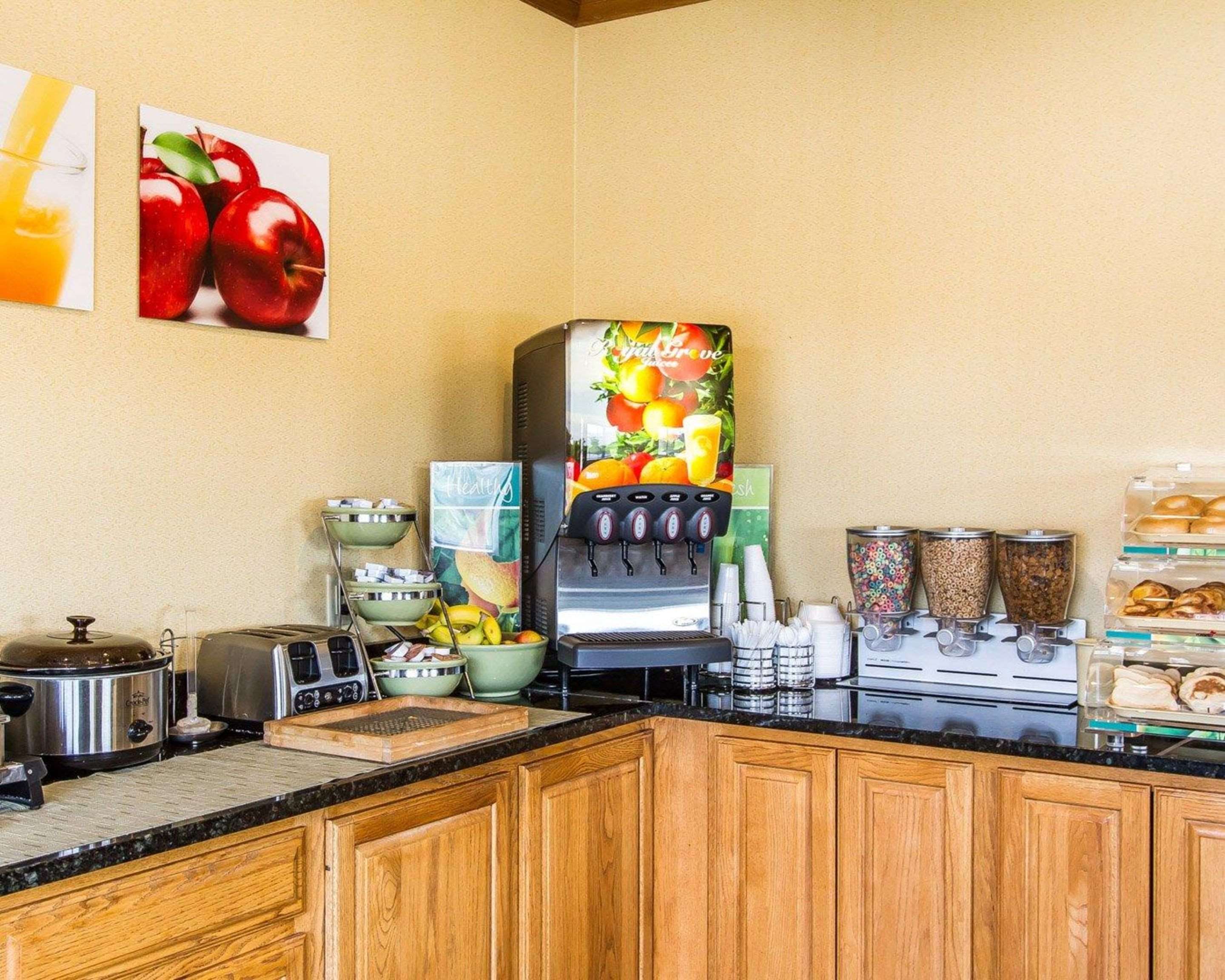 Breakfast counter