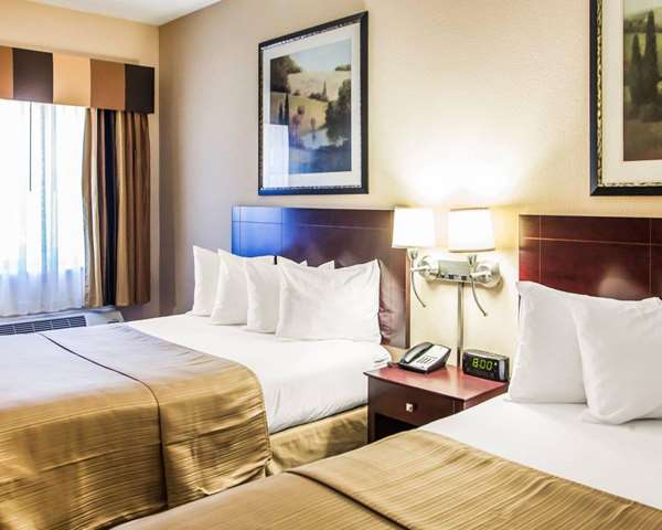 Suite - Quality Inn & Suites Peoria - I-74, Exit 89