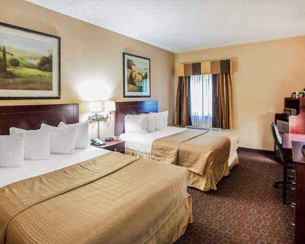  - Quality Inn & Suites Peoria - I-74, Exit 89