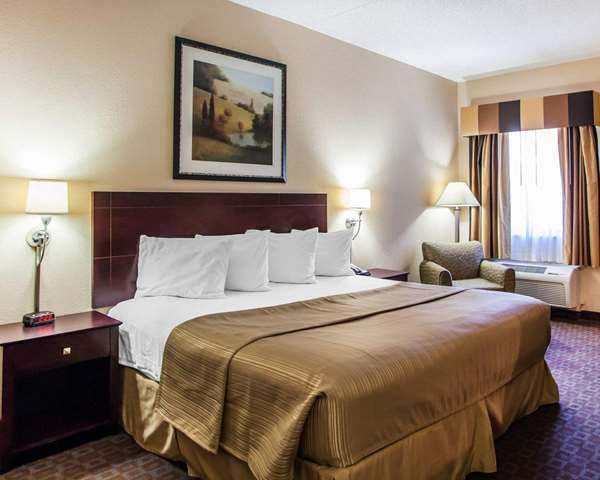  - Quality Inn & Suites Peoria - I-74, Exit 89