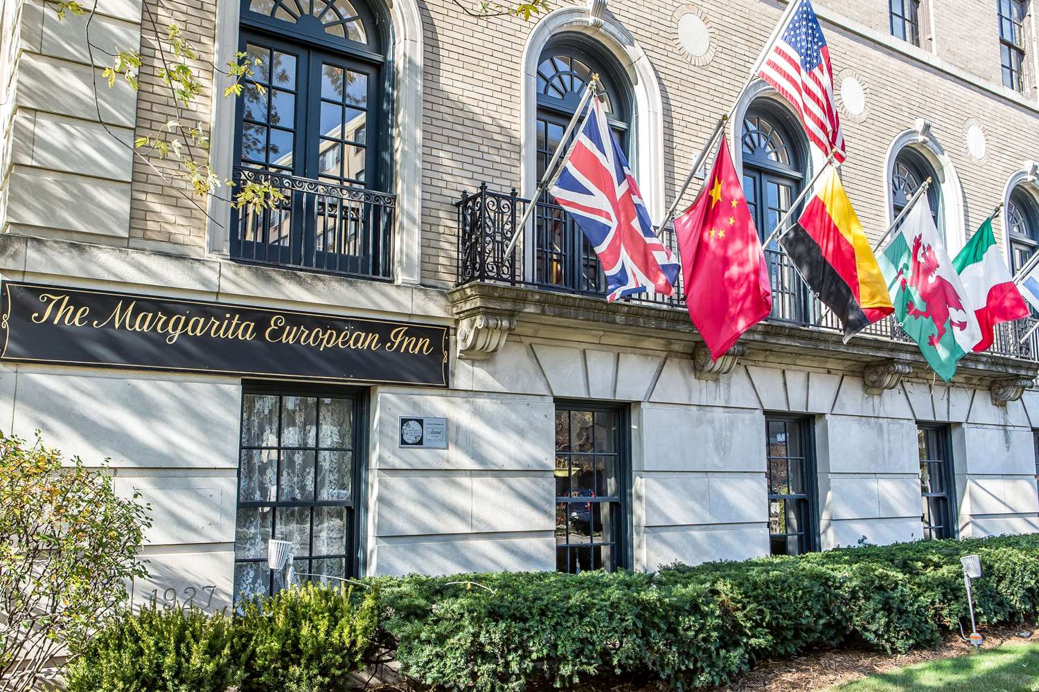 Margarita European Inn Evanston, IL See Discounts