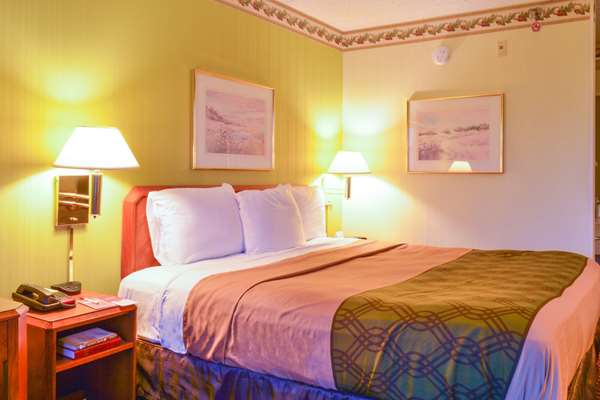  - Econo Lodge Willowbrook